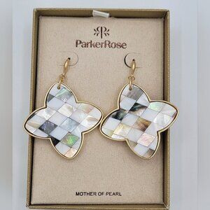 Mother Of Pearl Earrings Nwt #2372